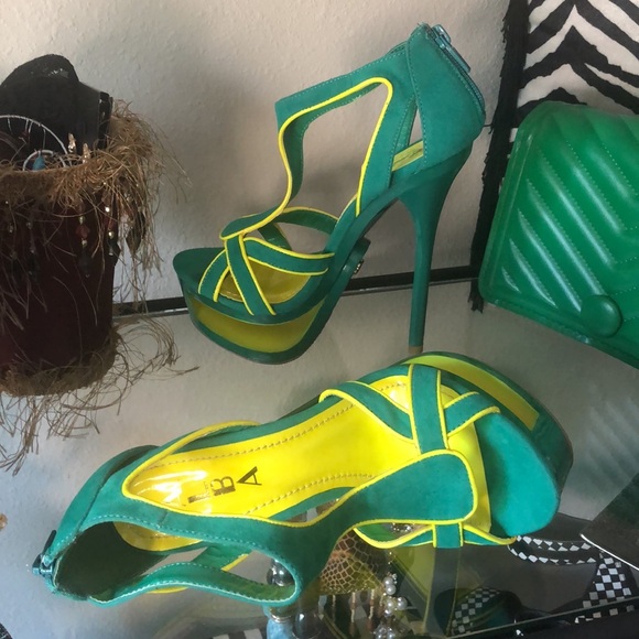 Tropical Jenna Cutout Platform Neon Lime & Green Heels - Picture 8 of 12